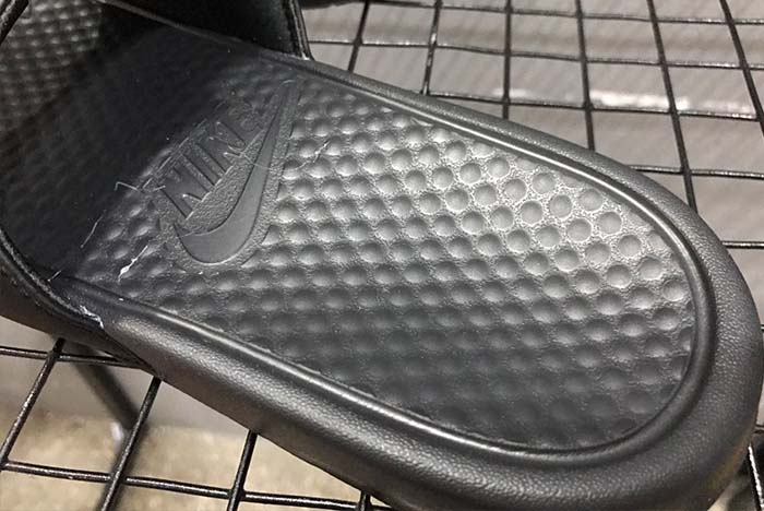 nike flip flop 343880-009