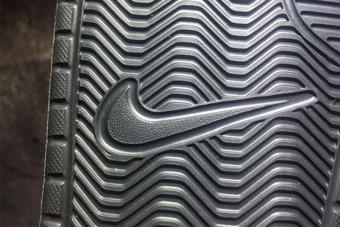 NIKE flip flop 819696-010