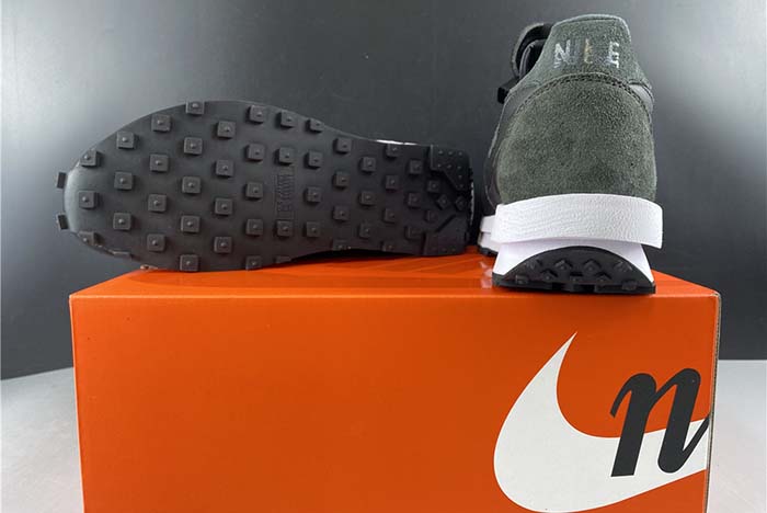 NIKE LD WAFFLE SACAI BLACK NYLON - BV0073-002