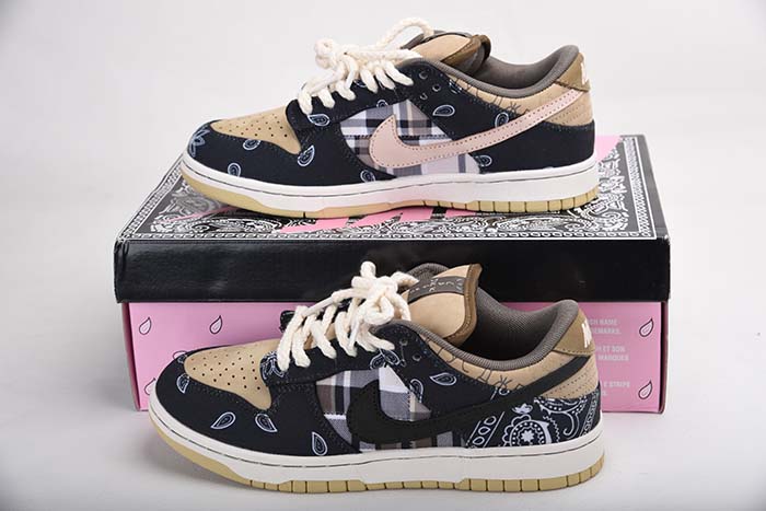 Travis Scott x Nike SB Dunk Low TS CT5053-001