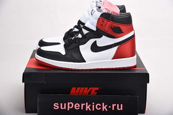 JORDAN 1 RETRO HIGH SATIN BLACK TOE - CD0461-016