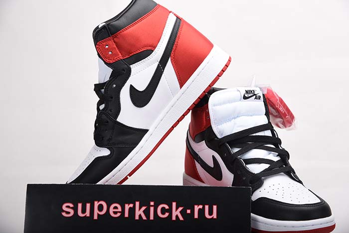 JORDAN 1 RETRO HIGH SATIN BLACK TOE - CD0461-016