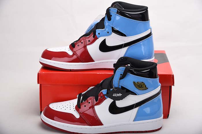 JORDAN 1 RETRO HIGH FEARLESS UNC CHICAGO - CK5666-100