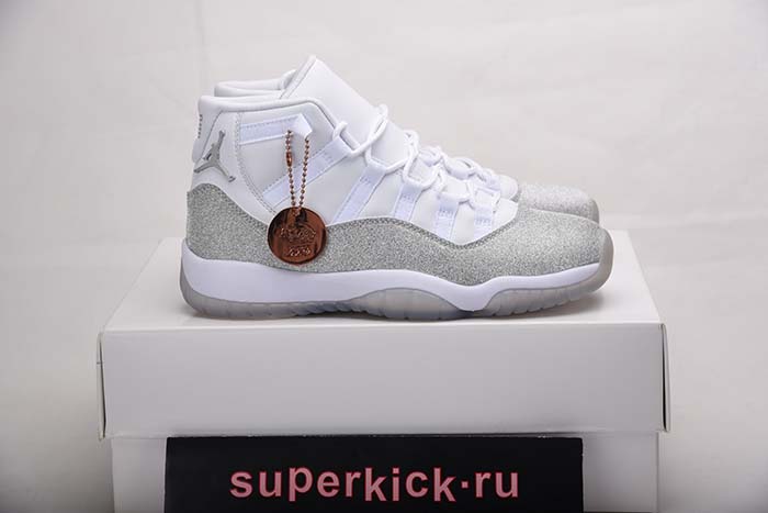 Air Jordan 11 WMNS “Metallic Silver AR0715-100