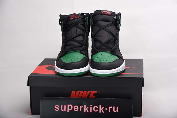 Air Jordan 1 Retro High OG Pine Green 555088-030