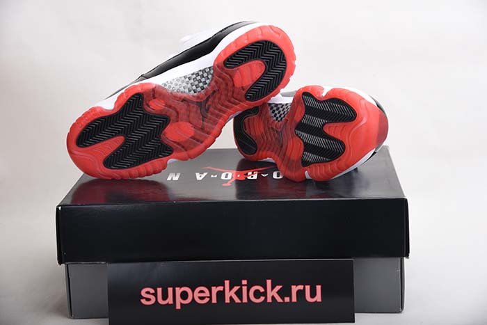 Air Jordan 11 Low White Bred AV2187-160