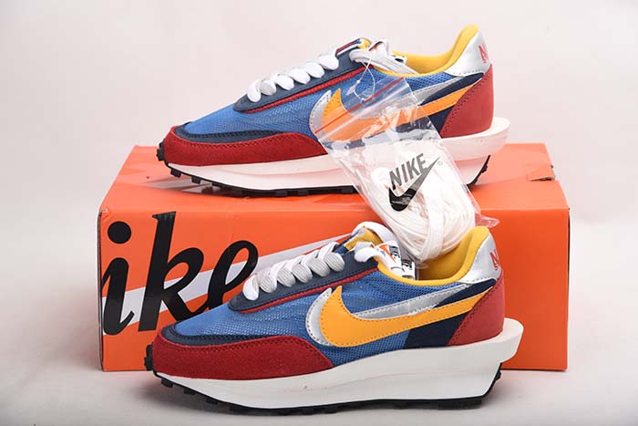 NIKE LD WAFFLE SACAI BLUE MULTI - BV0073-400