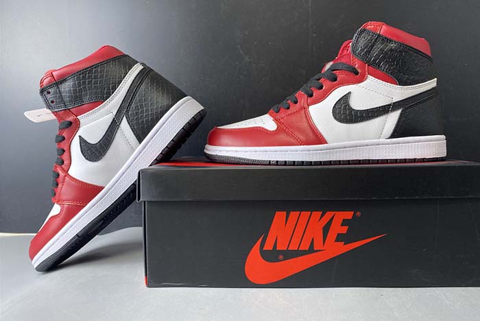 Air Jordan 1 High OG WMNS “Satin Snake” CD0461-601