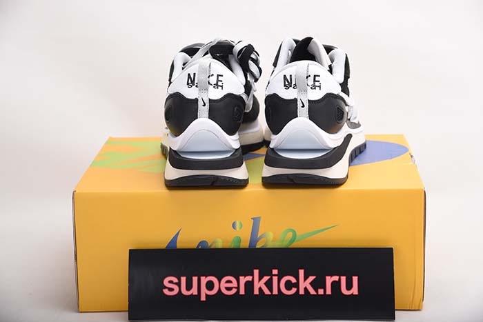 SACAI X NIKE LDWAFFLE / BLACK CV1363-100