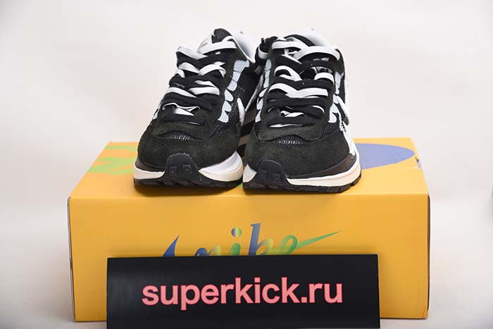 SACAI X NIKE LDWAFFLE / BLACK CV1363-100