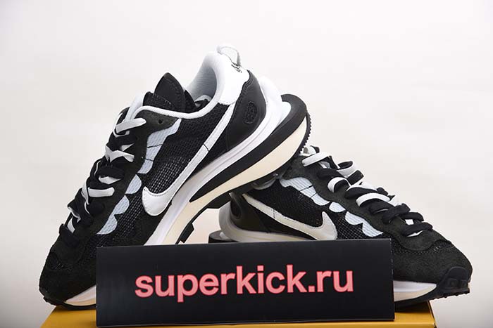 SACAI X NIKE LDWAFFLE / BLACK CV1363-100