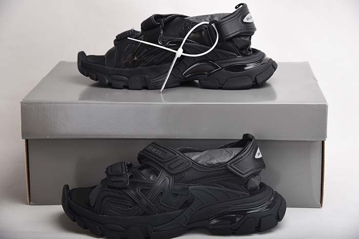 Ba*len*cia*ga track sandal