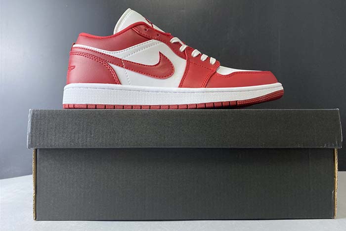 Air Jordan 1 Low：Gym 553558-611