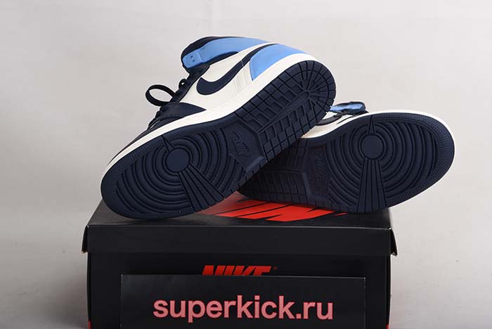 AIR JORDAN 1 OBSIDIAN UNIVERSITY BLUE 555088-140