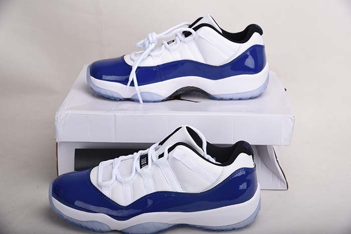 Air Jordan 11 Low WMNS “Concord” AH7860-100
