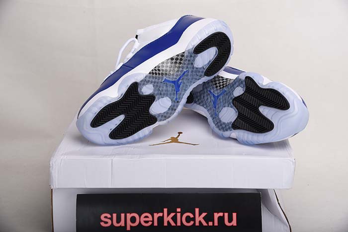 Air Jordan 11 Low WMNS “Concord” AH7860-100