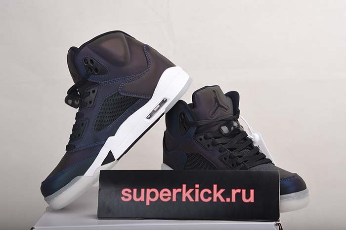 Air Jordan 5 WMNS “Oil Grey” CD2722-001