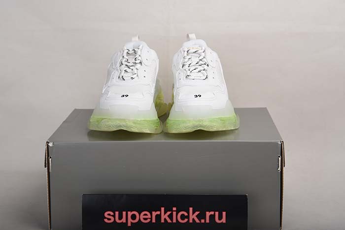 Ba*len*cia*ga triple s trainers clear sole light green 545325 w09o1 9844