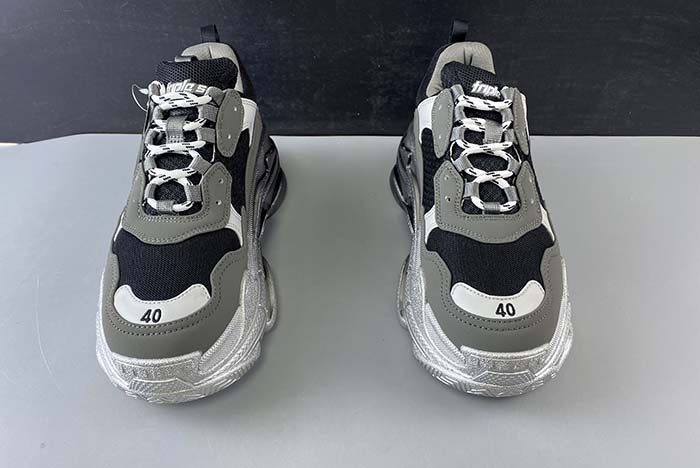 Ba*len*cia*ga triple s trainers clear sole black grey 545325 g09o1 9532