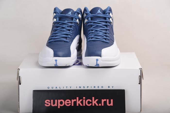 Air Jordan 12 130690-404