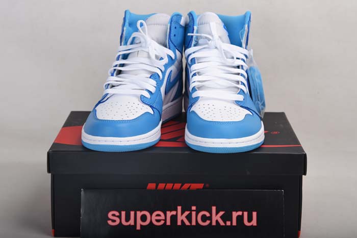 Air Jordan 1 Retro High OG “UNC” 555088-117