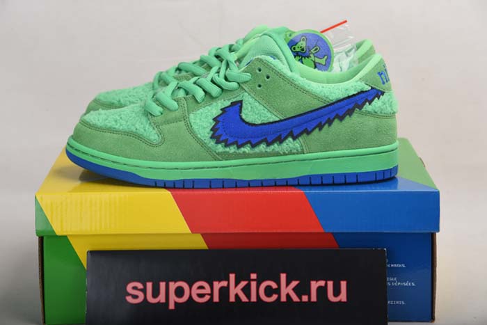 GRATEFUL DEAD X NIKE SB DUNK LOW “GREEN BEAR” CJ5378-300