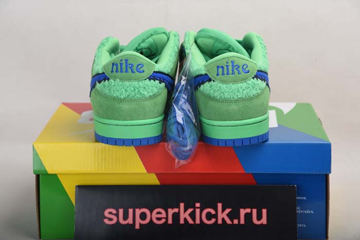 GRATEFUL DEAD X NIKE SB DUNK LOW “GREEN BEAR” CJ5378-300