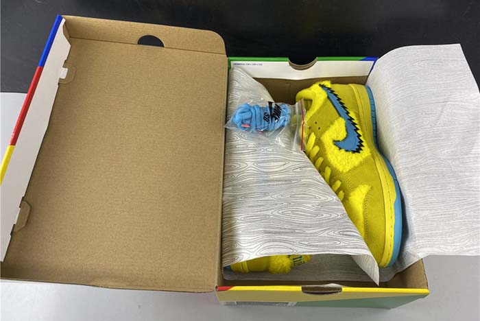 Grateful Dead x Nike SB Dunk Low“ Yellow Bear”CJ5378-700