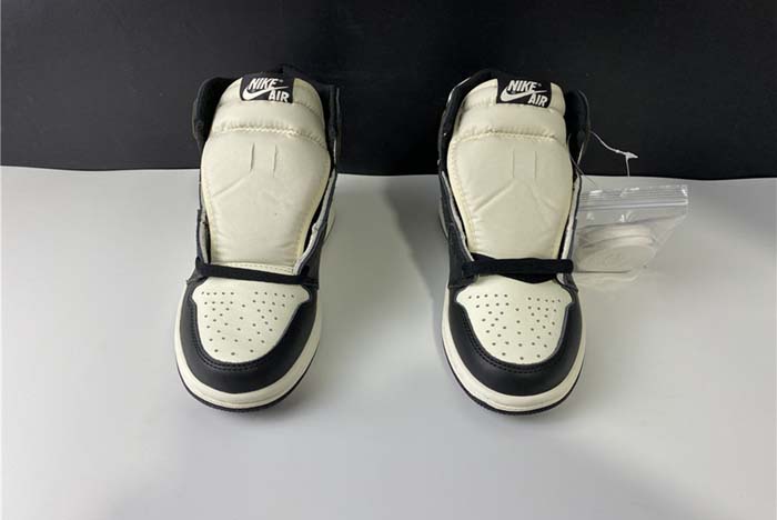 Air Jordan 1 High OG “Dark Mocha   555088-105