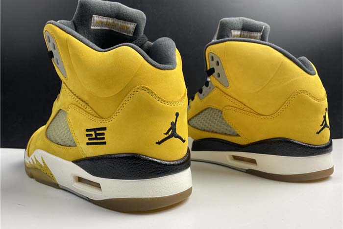 Air Jordan Tokyo 454783-701