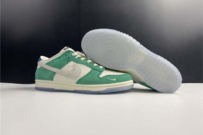 Kasina x Nike Dunk Low CZ6501-101