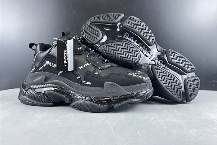 Ba*len*cia*ga triple s black sneaker  524039 w09e1 2021