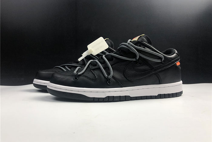 off-White SB Dunk  CT0856-002