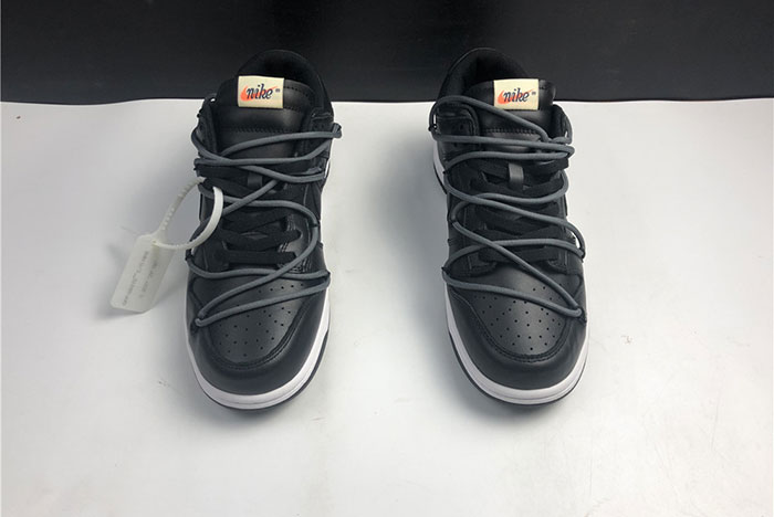 off-White SB Dunk  CT0856-002