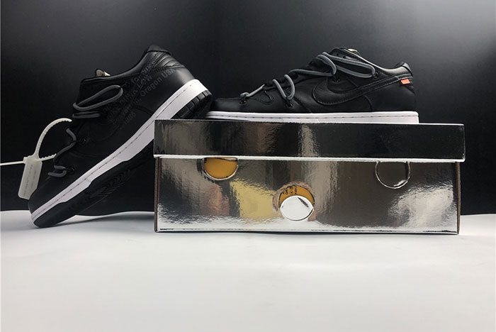 off-White SB Dunk  CT0856-002
