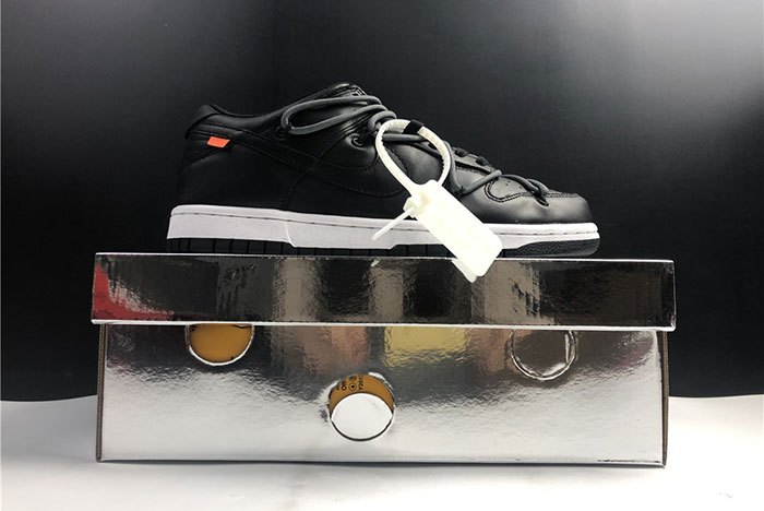 off-White SB Dunk  CT0856-002