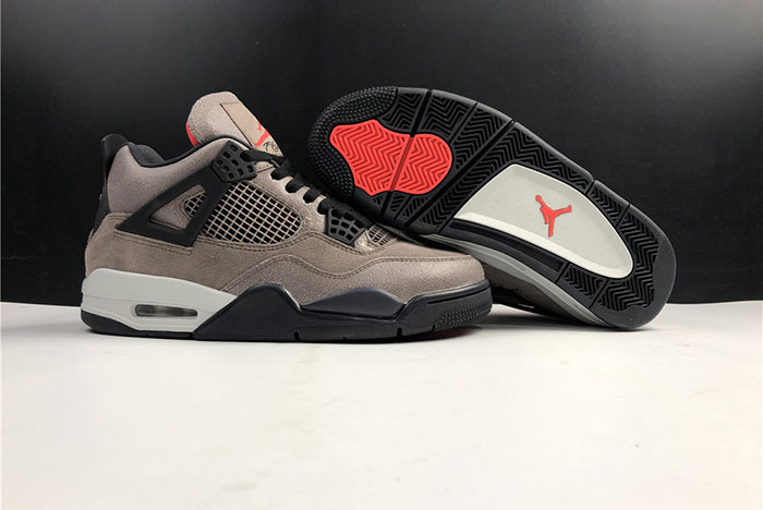 Air Jordan 4 Retro "Taupe Haze"