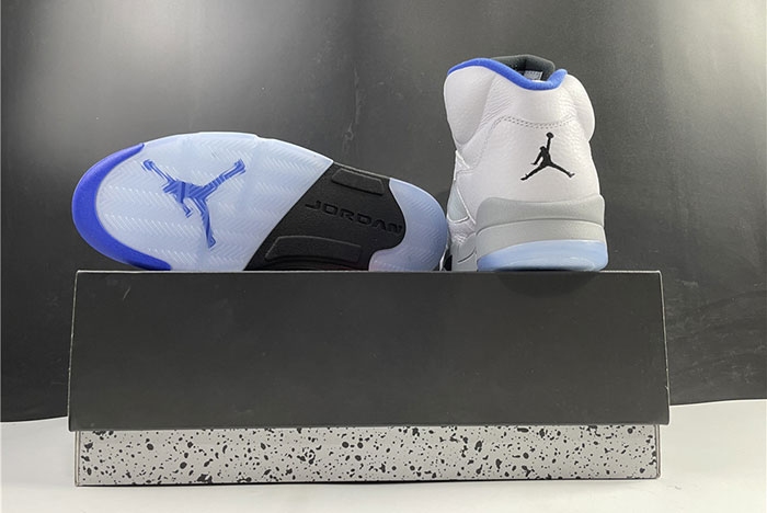Air Jordan 5 “Stealth 2.0