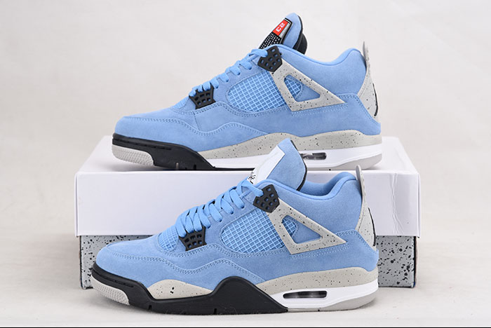 AIR JORDAN 4 “University Blue”  CT8527-400
