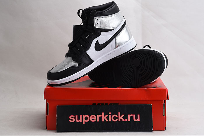Air Jordan 1 High OG WMNS “Silver Toe”  CD0461-001