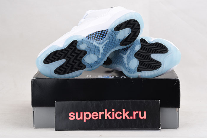 Air Jordan 11 Low”Legend Blue“ AV2187-117