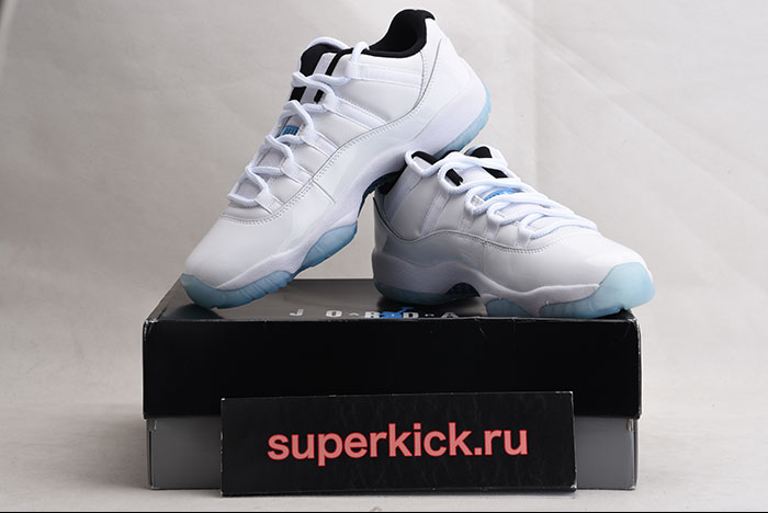 Air Jordan 11 Low”Legend Blue“ AV2187-117