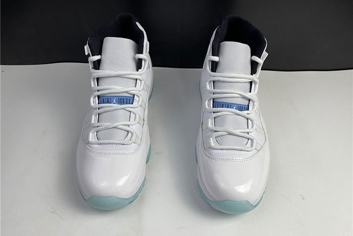 Jordan 11 Legend Blue