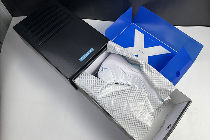 Jordan 11 Legend Blue