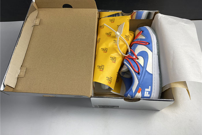 Off-White x Nike Dunk Low CT0856 403