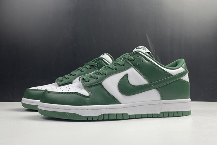 Nike Dunk Low “Team Green”