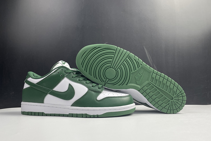 Nike Dunk Low “Team Green”