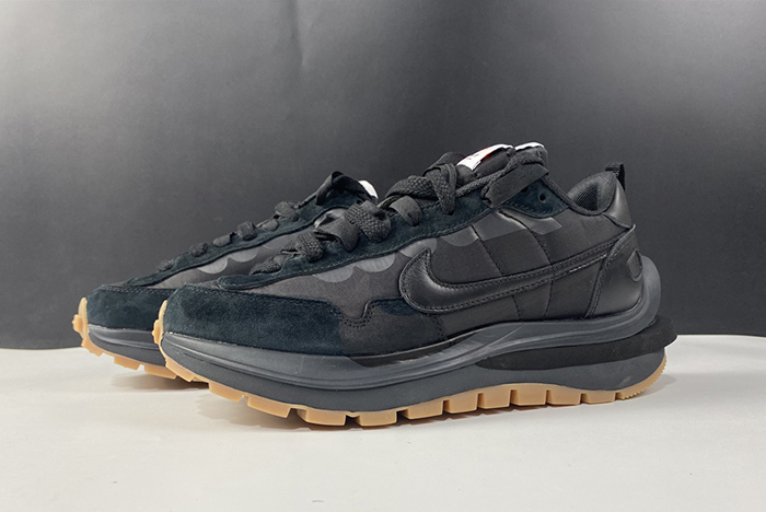 Sacai x Nike VaporWaffle DD1875-001