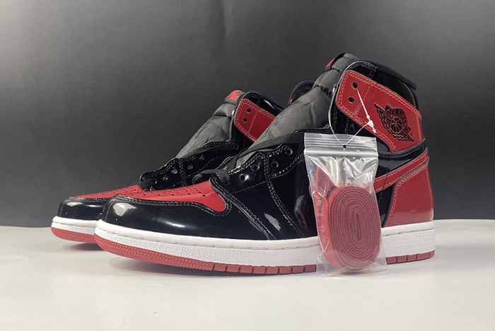 Air Jordan 1 High OG “Bred Patent”
