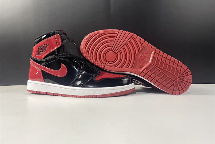 Air Jordan 1 High OG “Bred Patent”